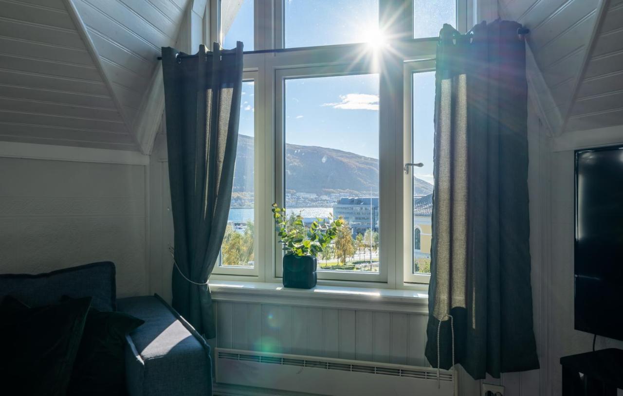 Enter Tromso - Exclusive 4 Bedroom Villa Exterior photo