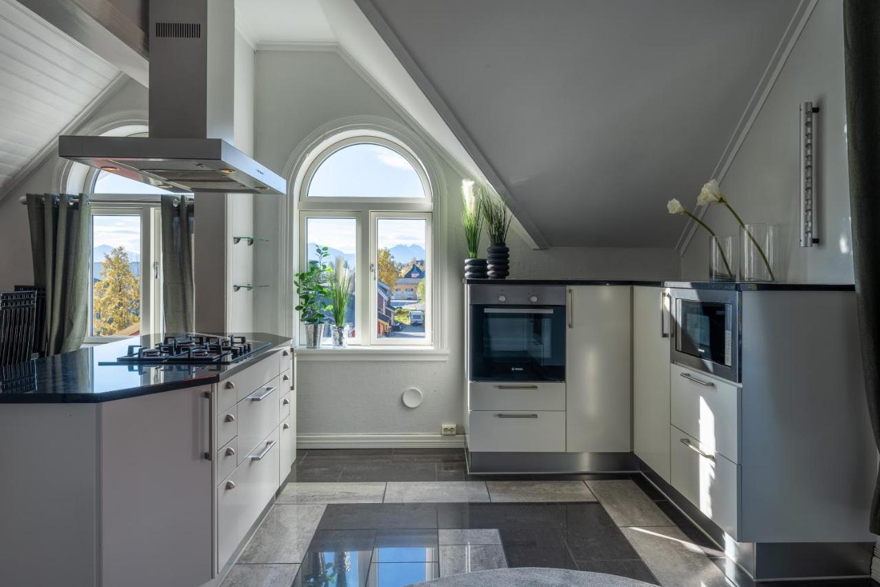 Enter Tromso - Exclusive 4 Bedroom Villa Exterior photo